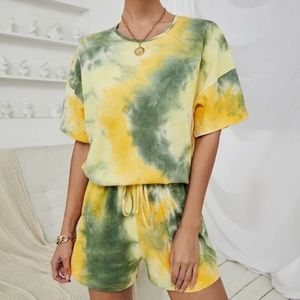 Cute Tye Dye Set!